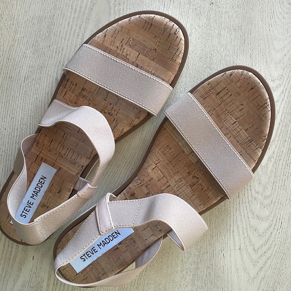 Steve Madden light pink sandals